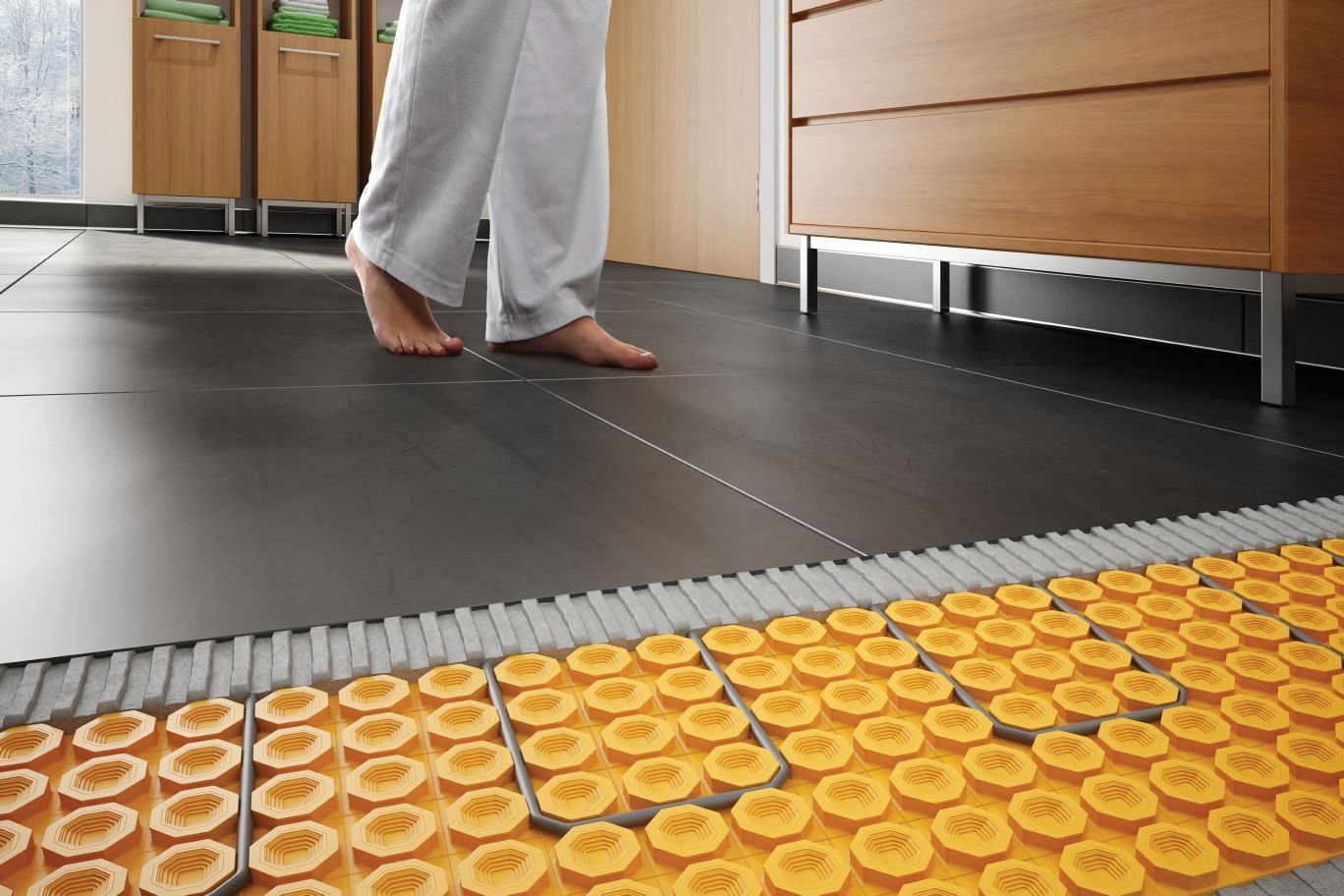 DitraHeat-Cutaway-Feet-Crop